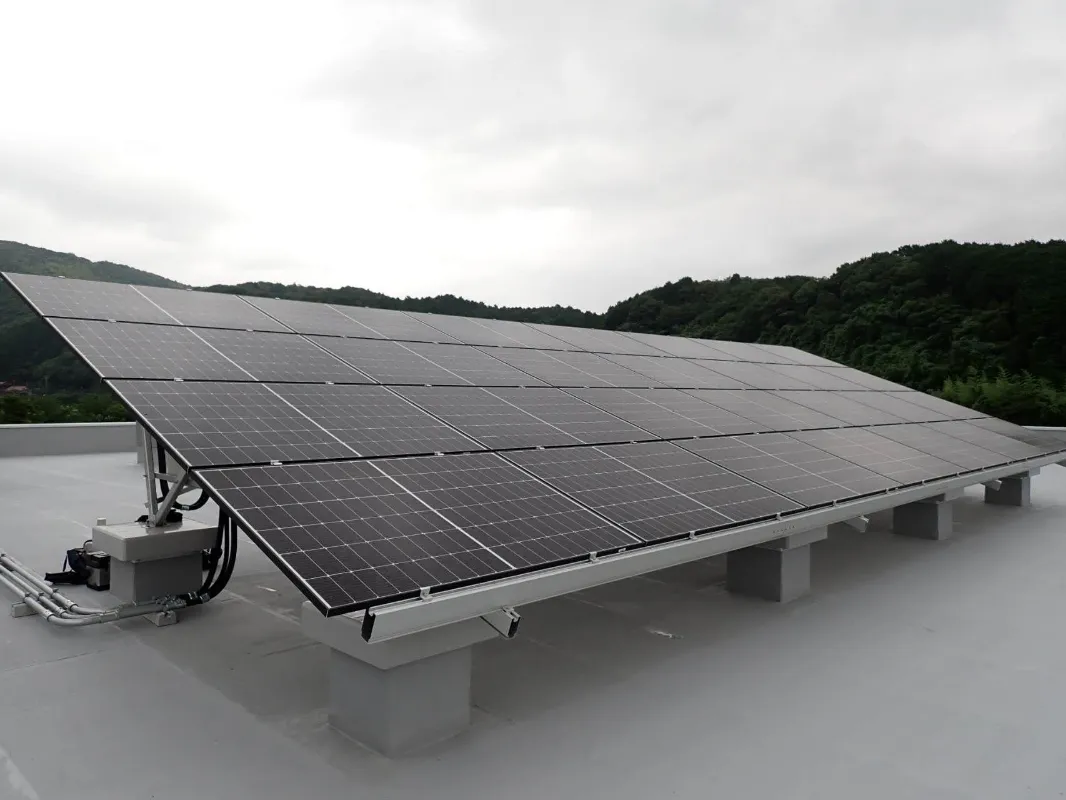 Solfästen för Malaysias tropiska PV-projekt