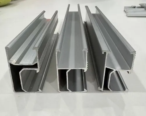 Fotovoltaiska R47-skenor i aluminiumlegering